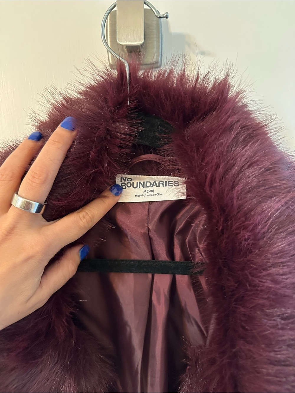 No Boundaries Plush Faux Fur Jacket - burgundy NEVER WORN - Picture 2 of 3